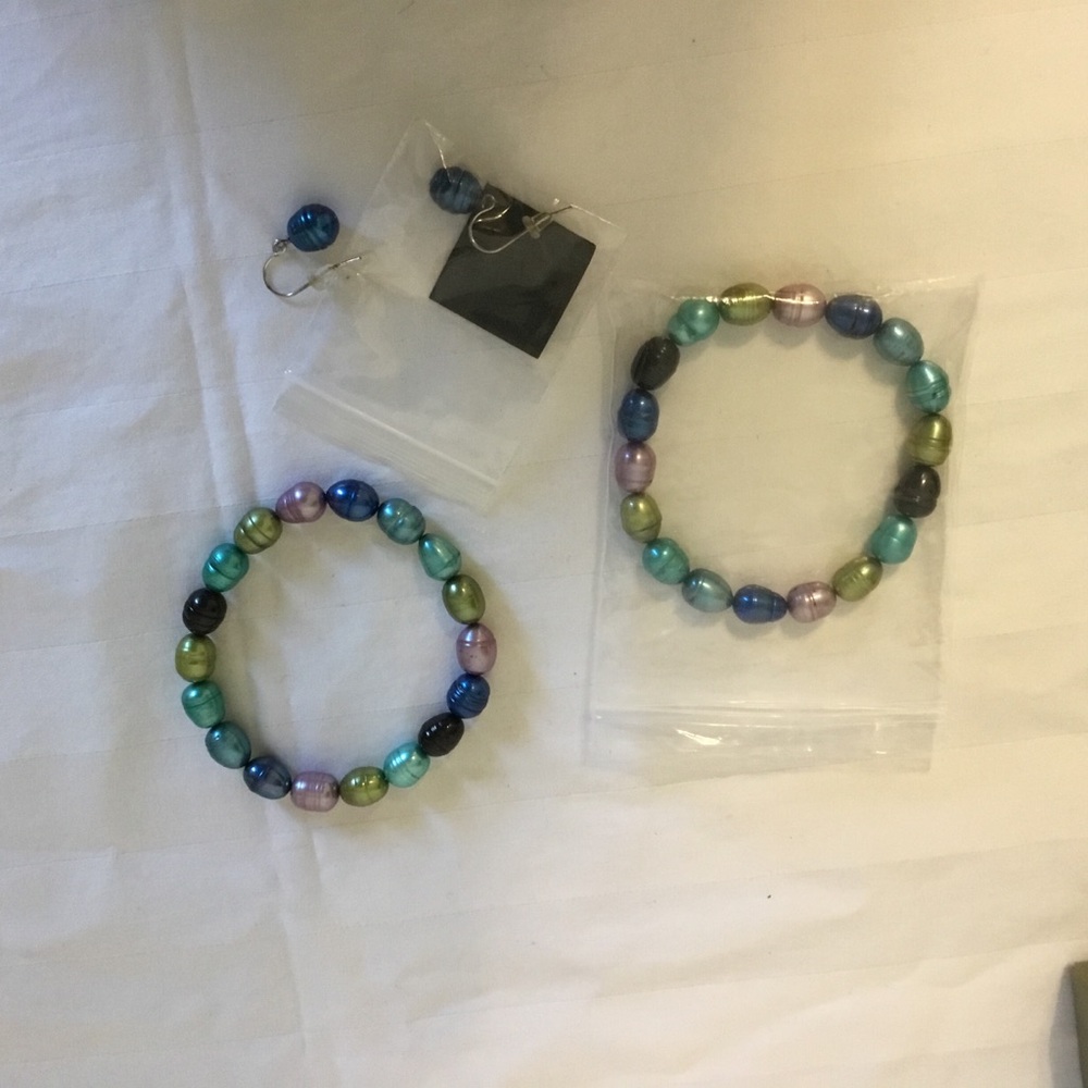 Honora Multicolor Pearl Bracelets and earrings and necklace set
